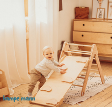 Laden Sie das Bild in den Galerie-Viewer, 2-teiliges Baby-Gym: Kletterdreieck mit Rampe + Rutsche
