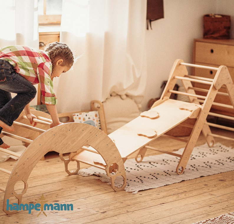 4-in-1 Baby-Gym: Kletterdreieck, Kletterbogen, Rampe & Rutsche – Weiß